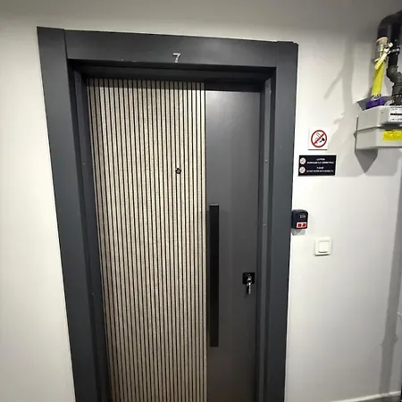 Apartament Mkg From 3